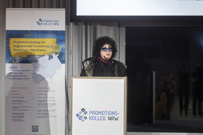 Prof. Dr. Dr. Gisela Engeln-Müllges hält ihre Rede
