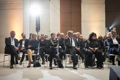 Der Vorstand des PK NRW in der ersten Reihe lauscht der Eröffnungsrede